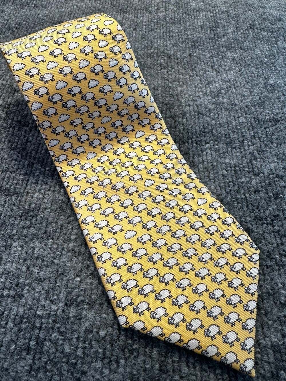 Hermès Paris Yellow Sheep and Clouds 100% Silk Tie Luxury Office Whimsical